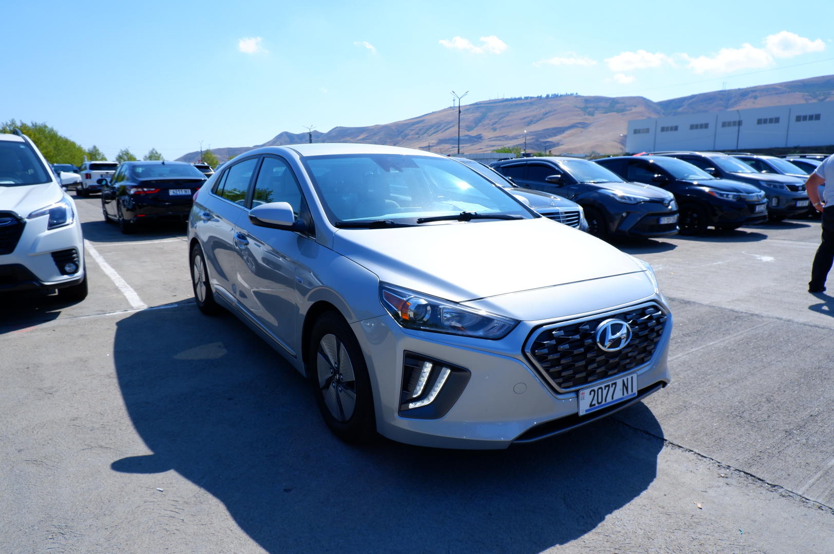 Hyundai Ioniq 2020 — photo 2