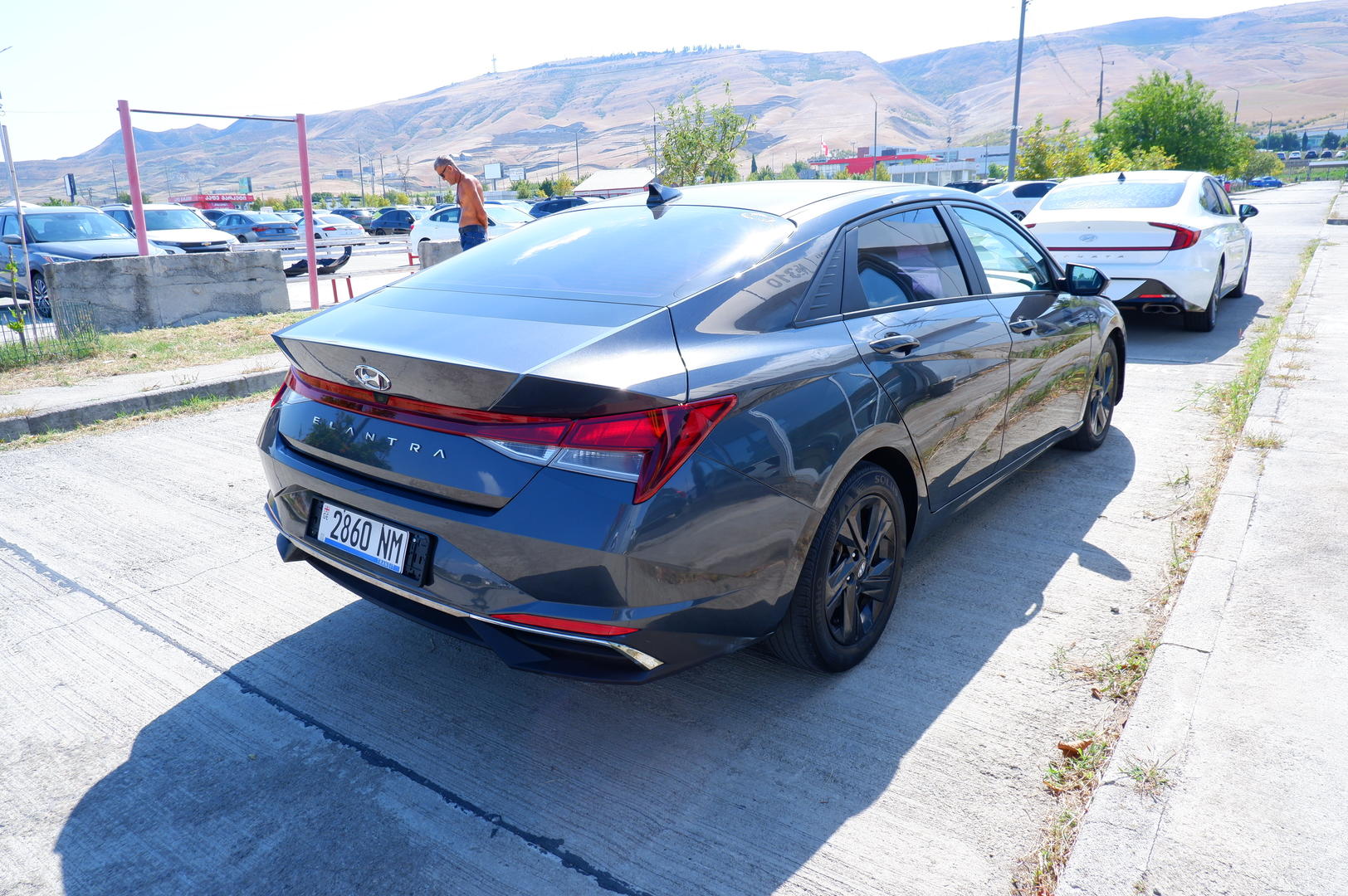 Hyundai Elantra 2020 — photo 2