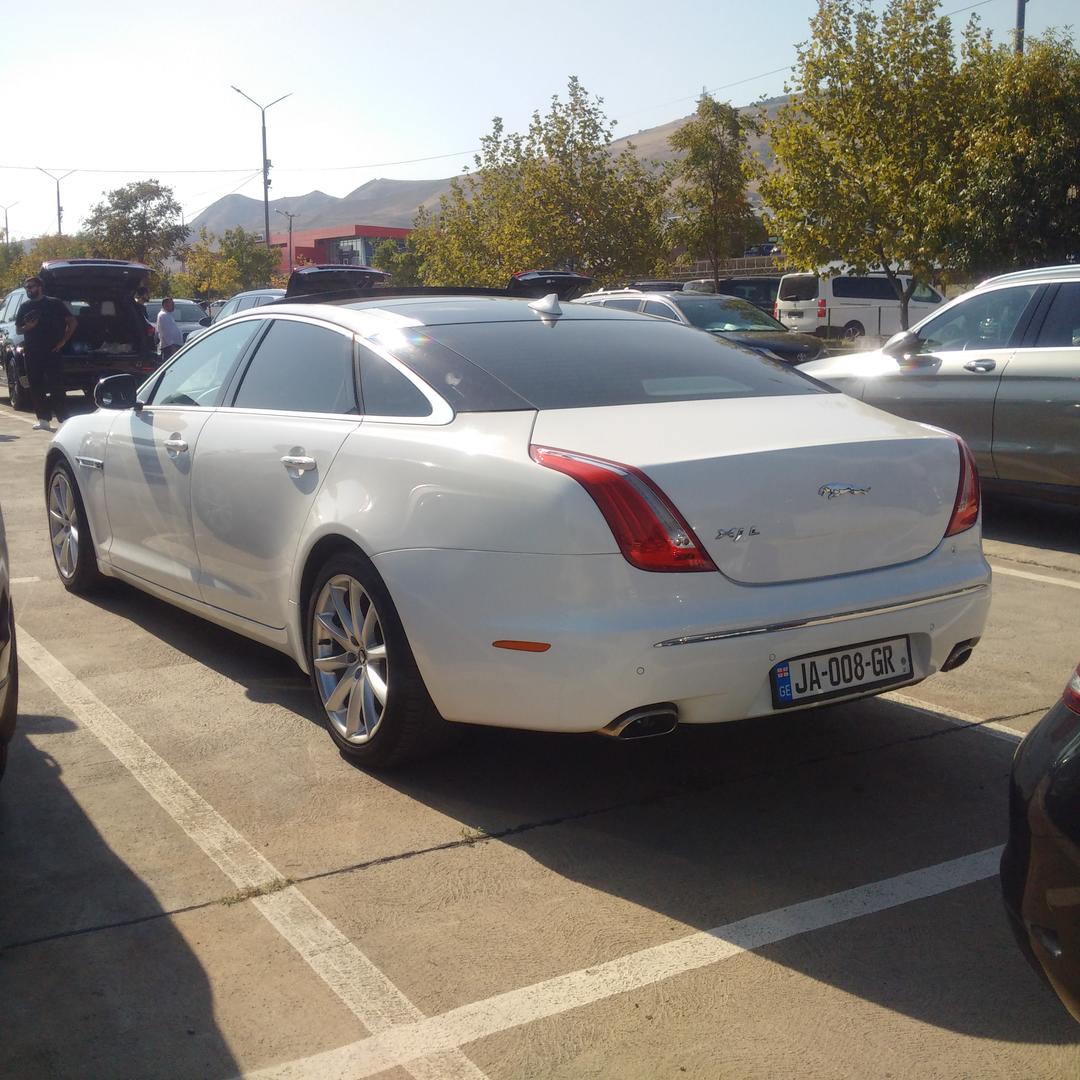 Jaguar XJ L 2013 — photo 2