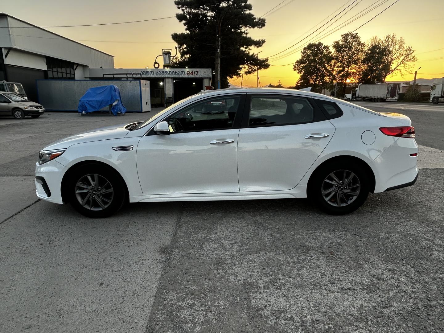 Kia Optima 2020 — photo 2