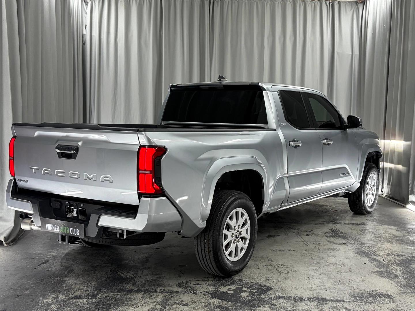 Toyota Tacoma 2025 — photo 2