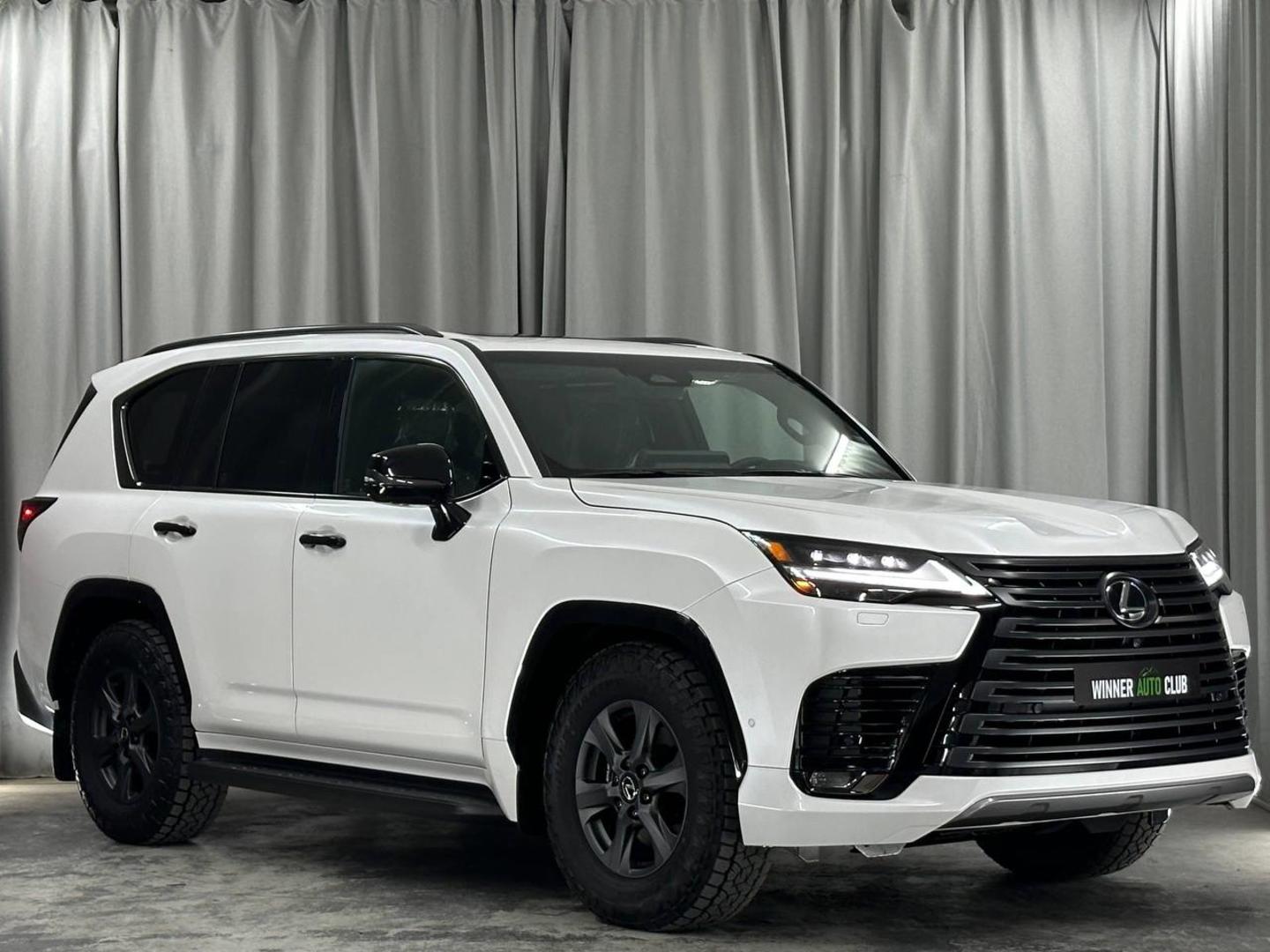 Lexus LX 700h 2025 — photo 2