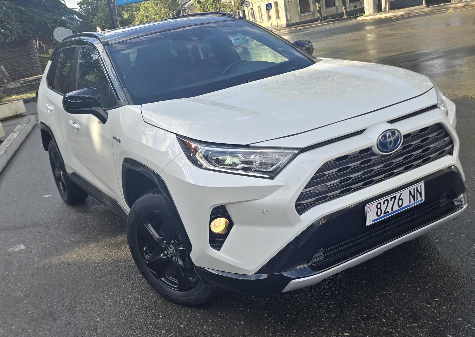 Toyota RAV4 2021 — photo 2