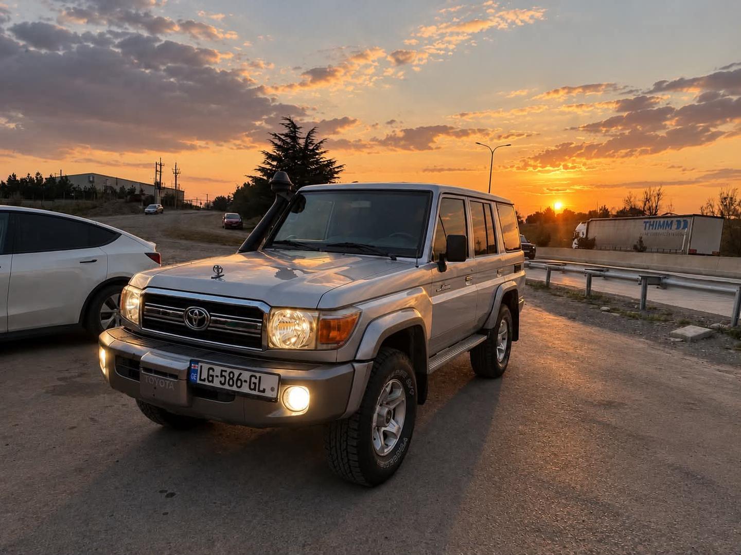 Toyota Land Cruiser Prado 2015 — photo 2