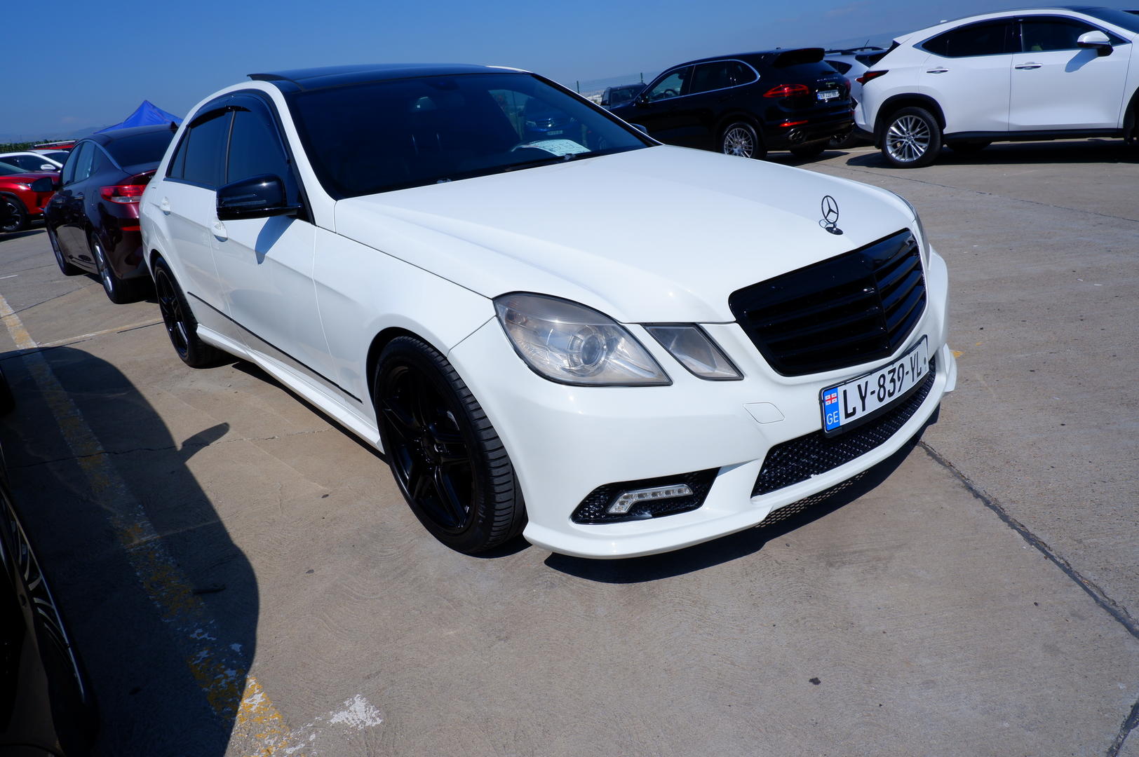 Mercedes-Benz E 350 2011 — photo 2
