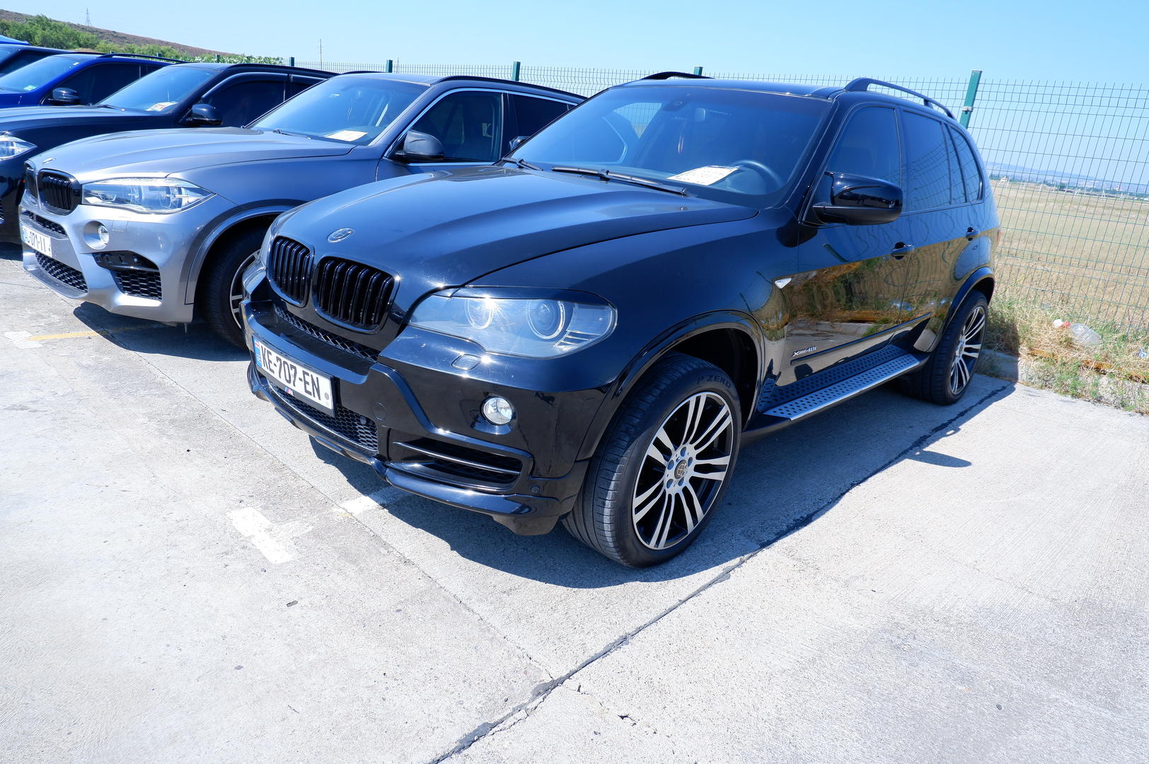 BMW X5 2009 — photo 2