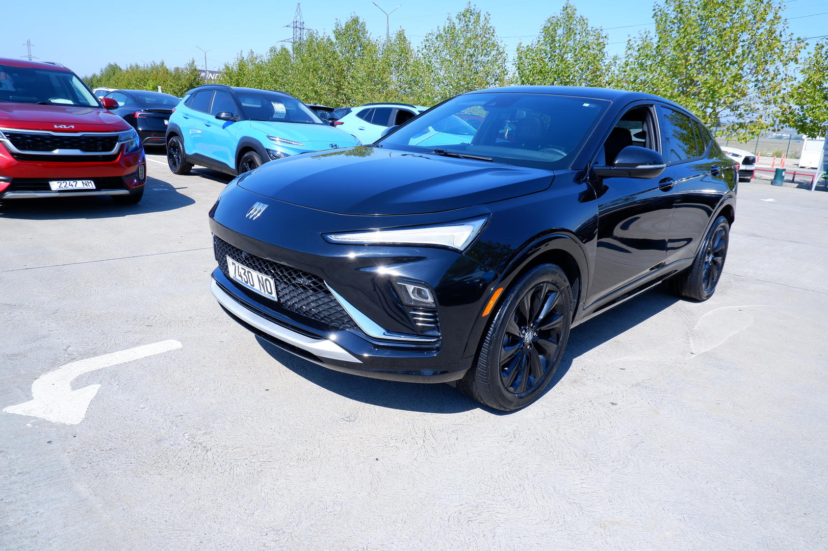 Buick Envista 2023 — photo 2