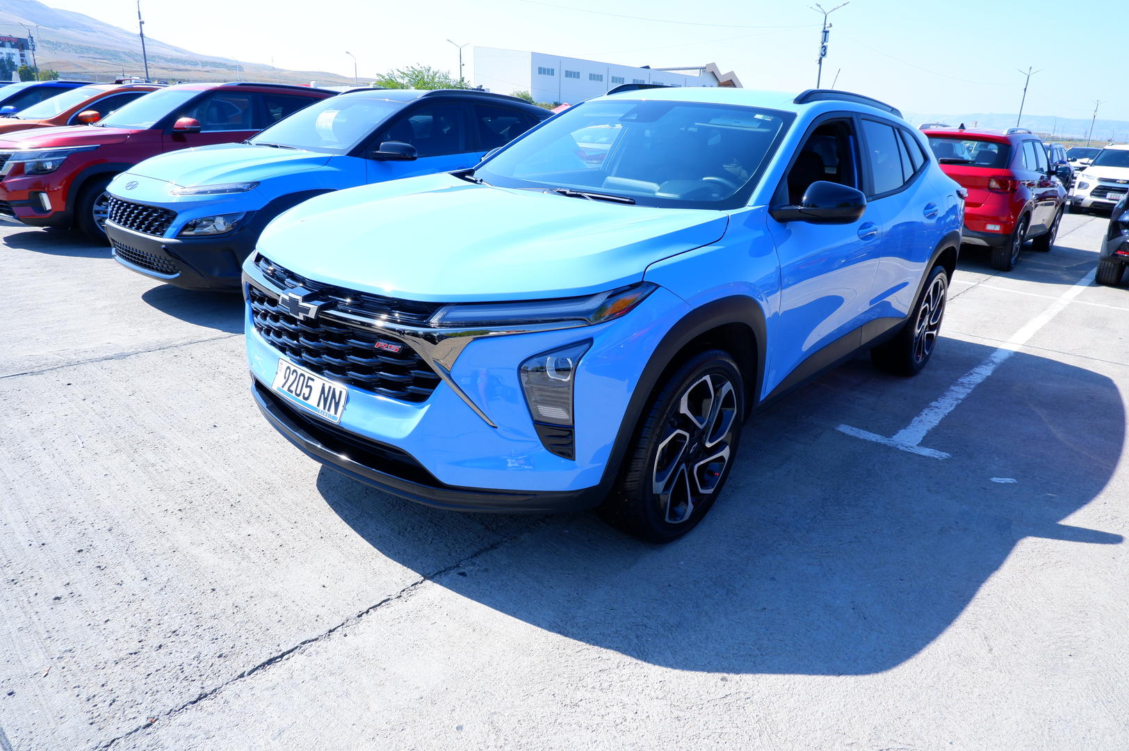 Chevrolet Trax 2023 — photo 2