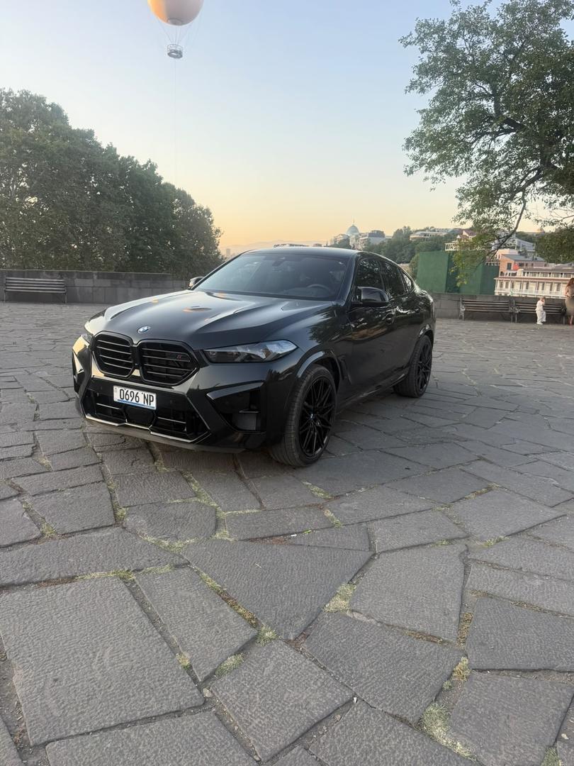 BMW X6 2021 — photo 2