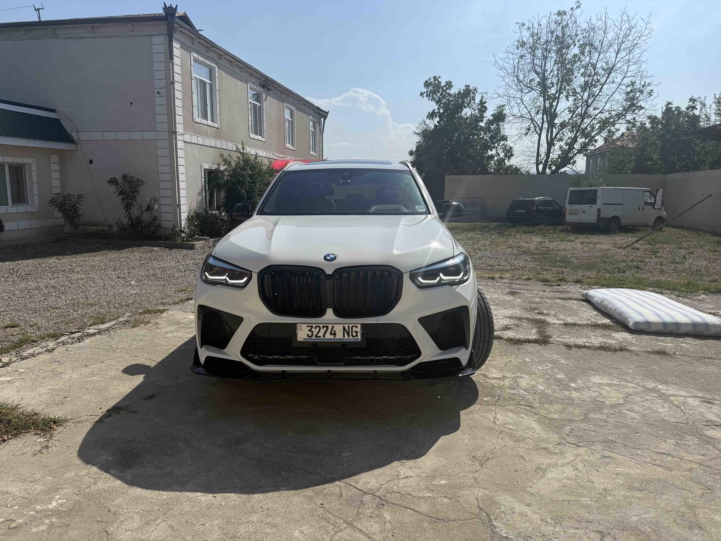 BMW X5 2023 — photo 2
