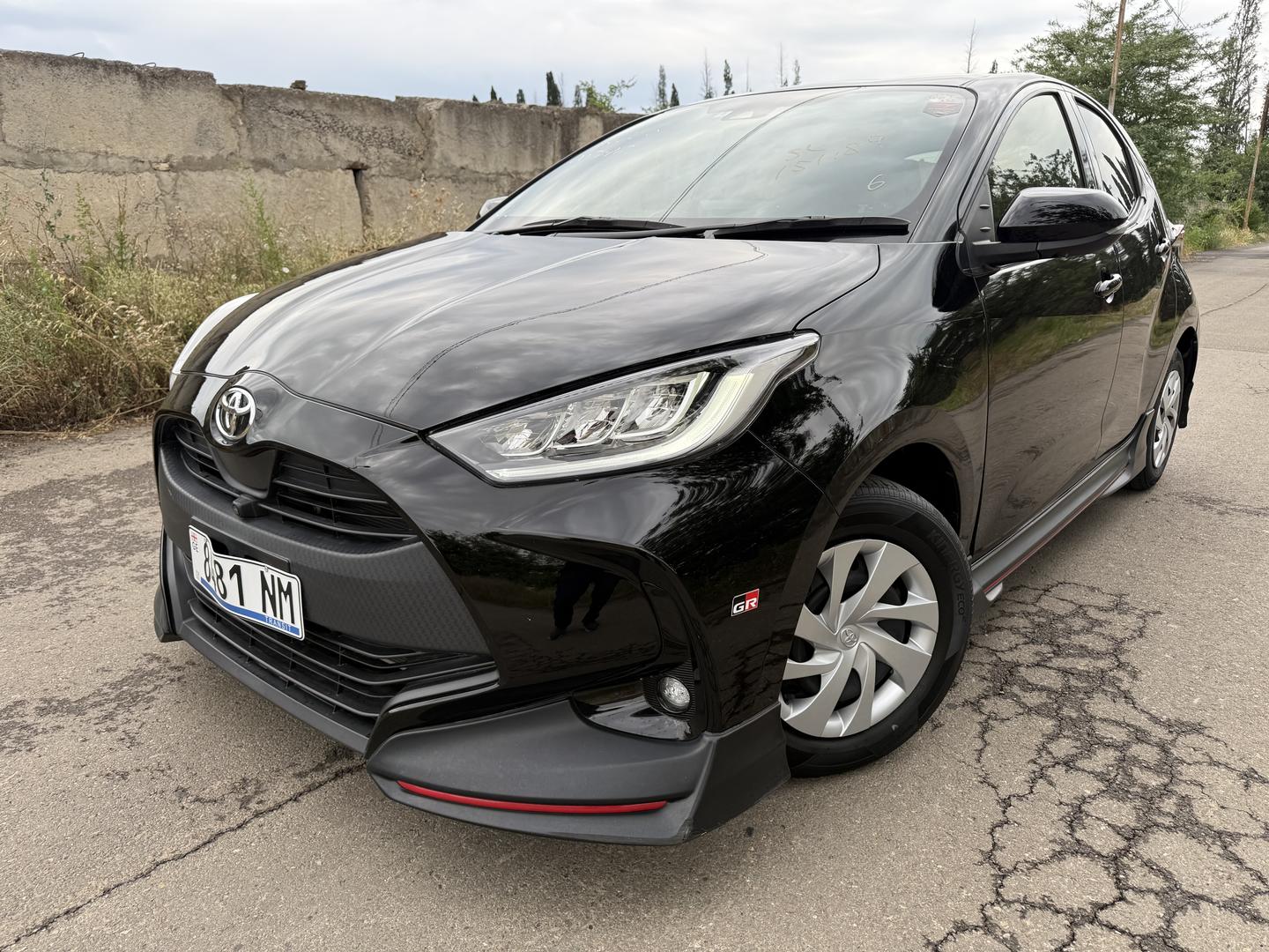 Toyota Yaris 2022 — photo 2