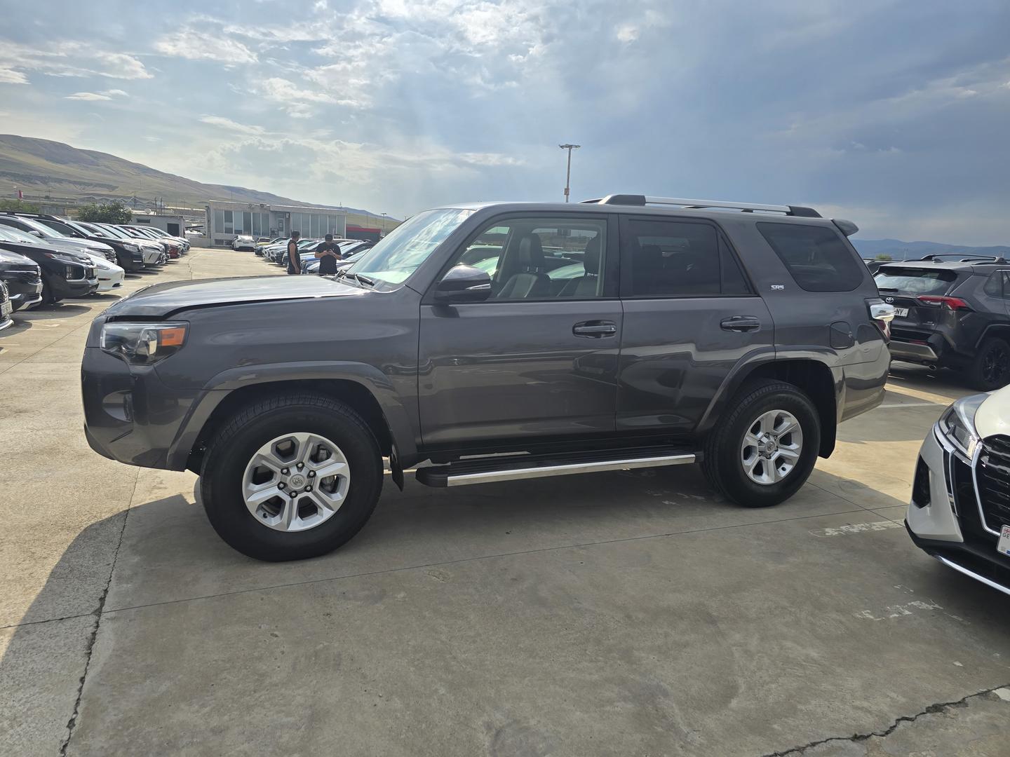 Toyota 4Runner 2021 — photo 2