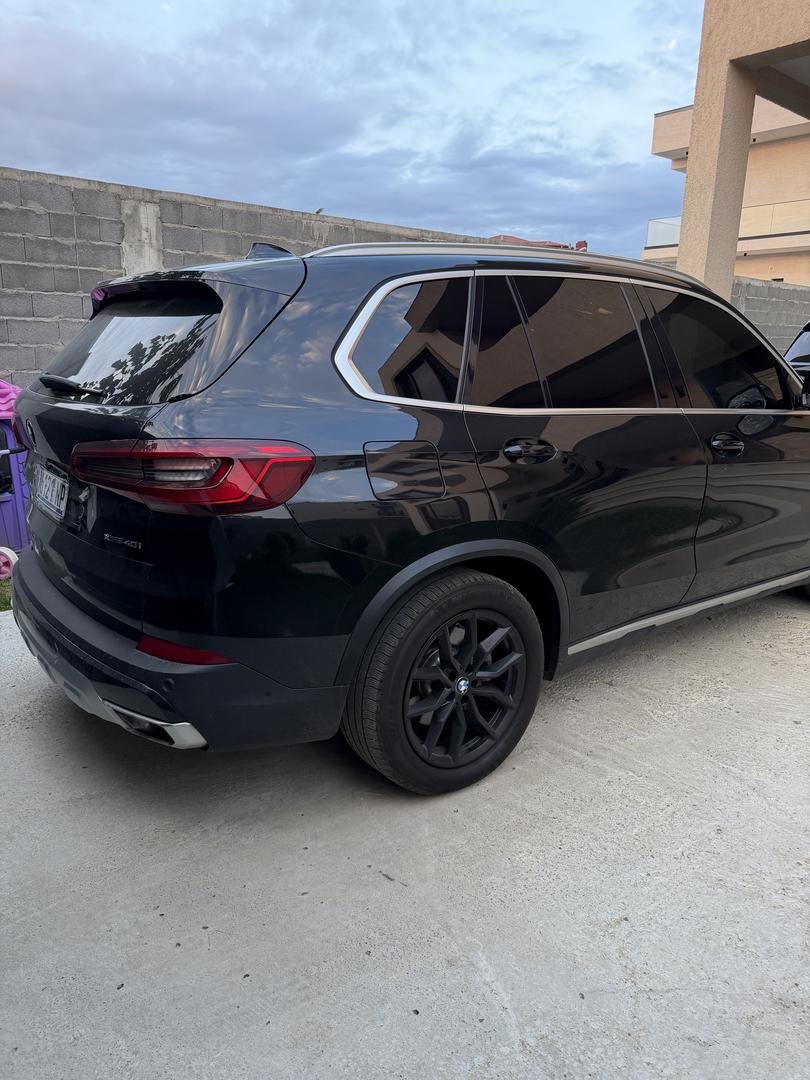 BMW X5 2019 — photo 2