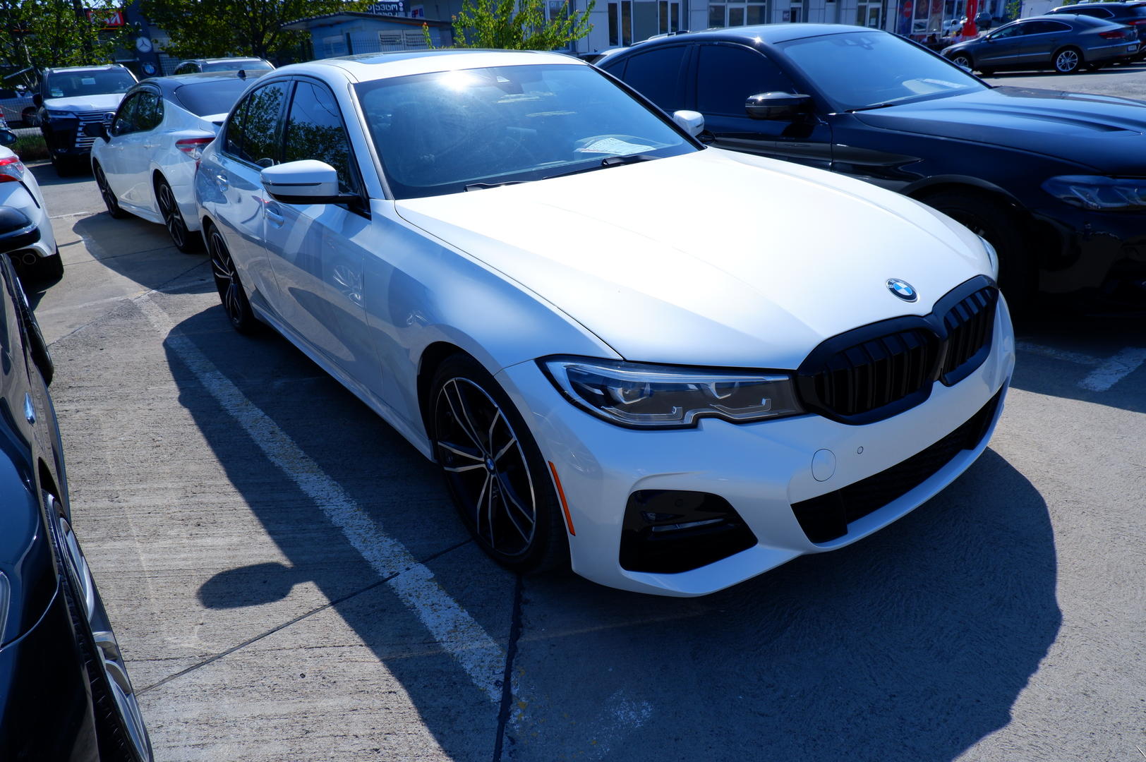 BMW 330 2020 — photo 2