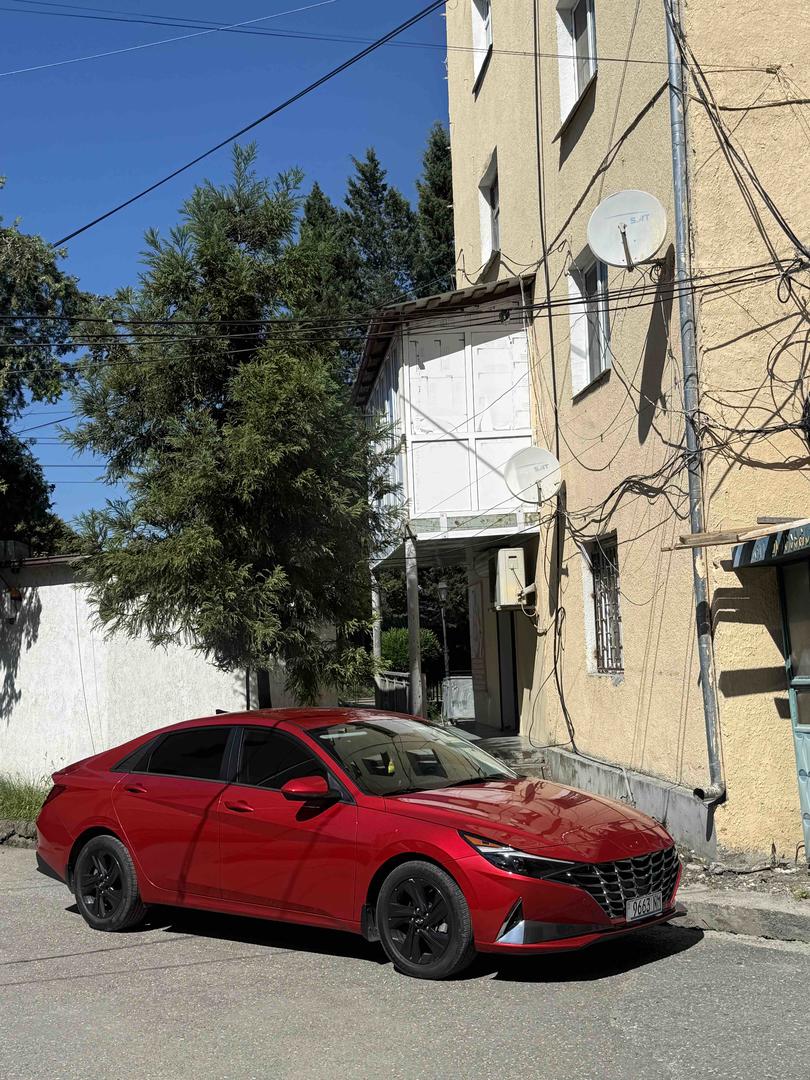 Hyundai Elantra 2023 — photo 2