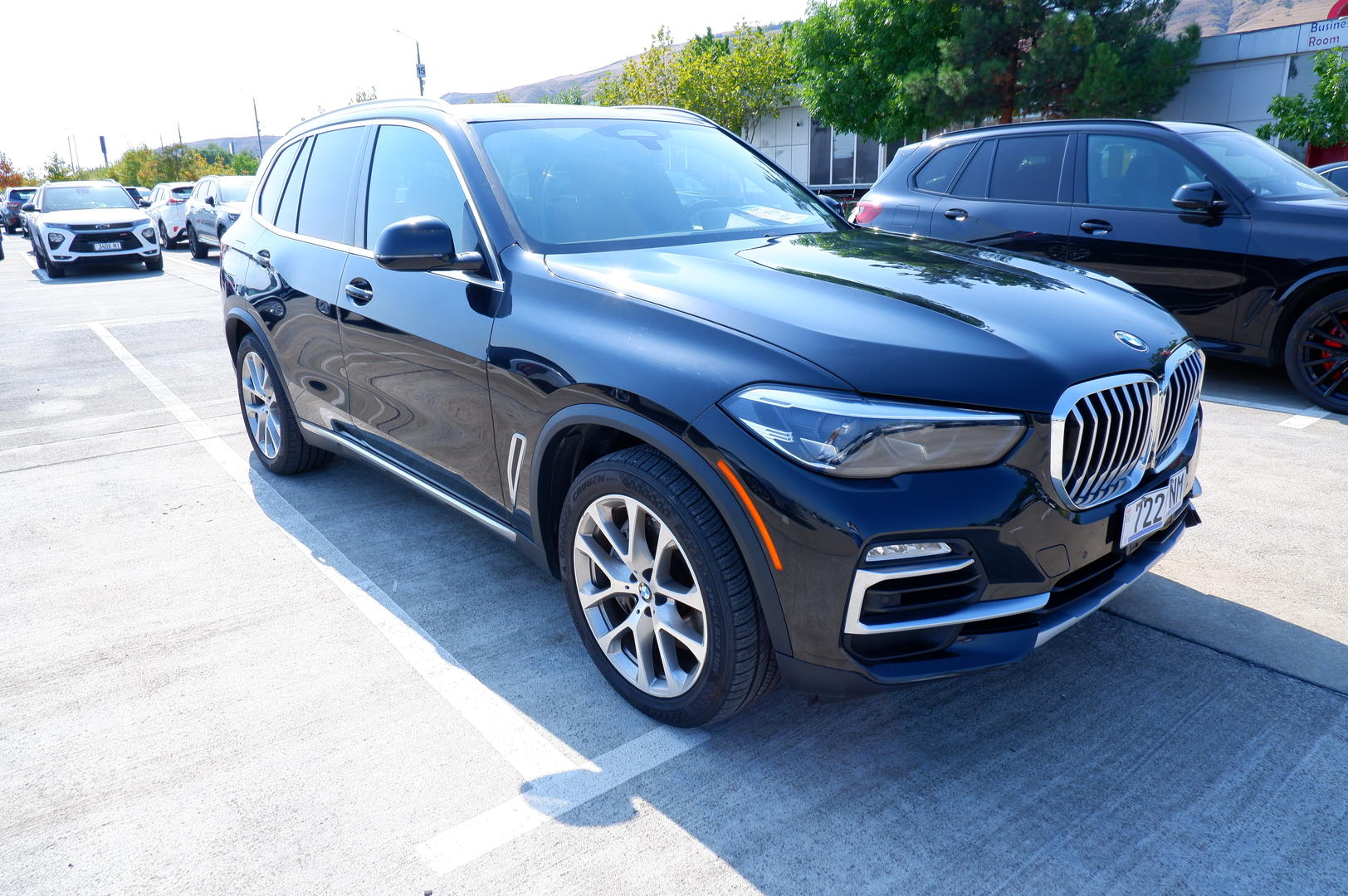 BMW X5 2021 — photo 2