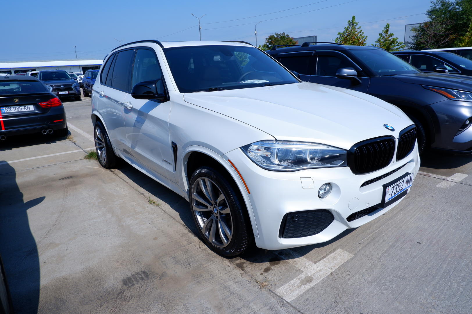 BMW X5 2014 — photo 2