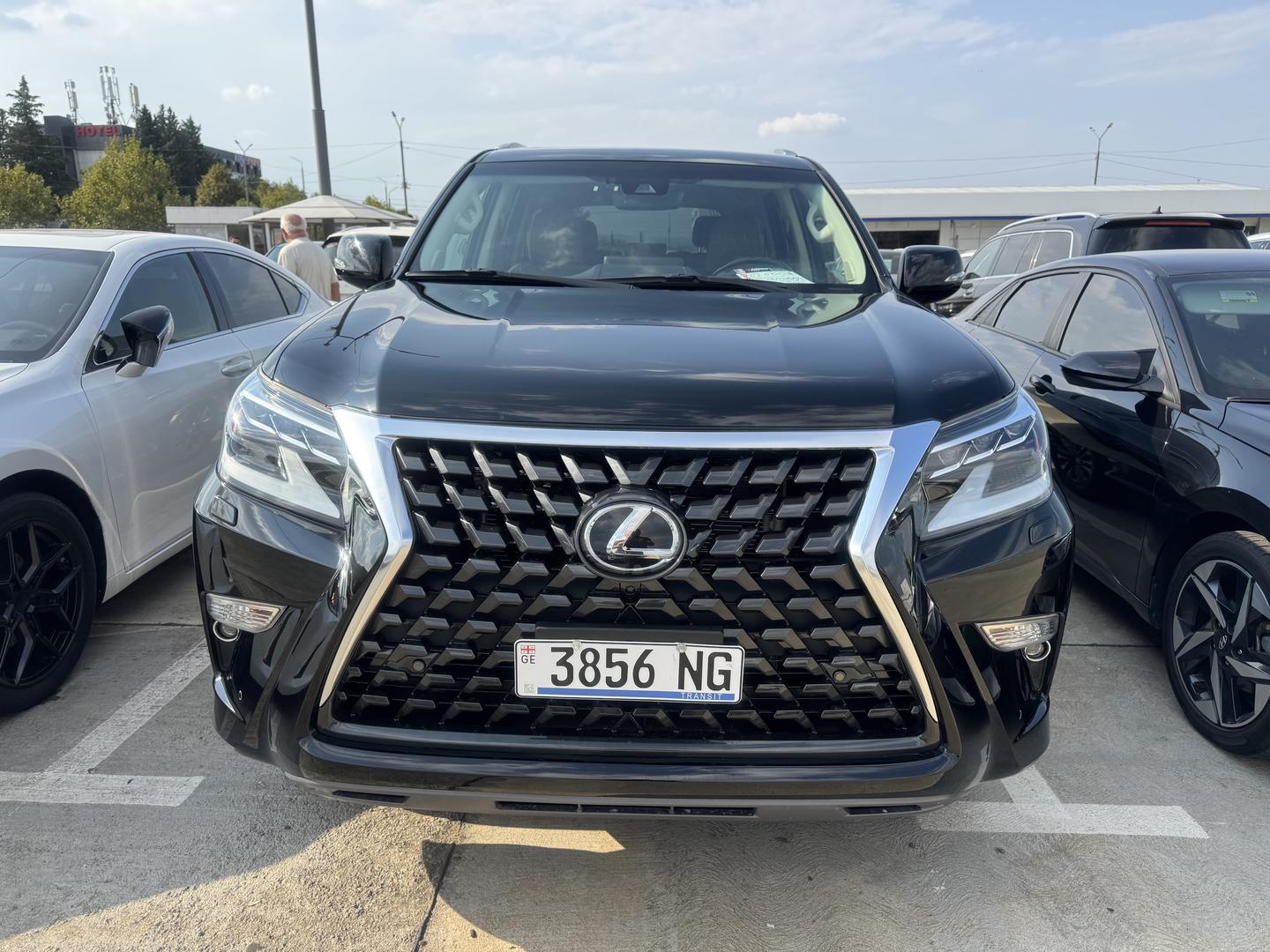 Lexus GX 460 2023 — photo 2