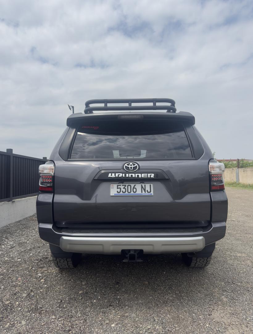 Toyota 4Runner 2021 — photo 2