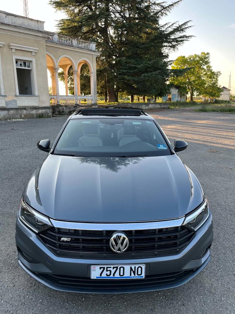 Volkswagen Jetta 2020 — photo 2