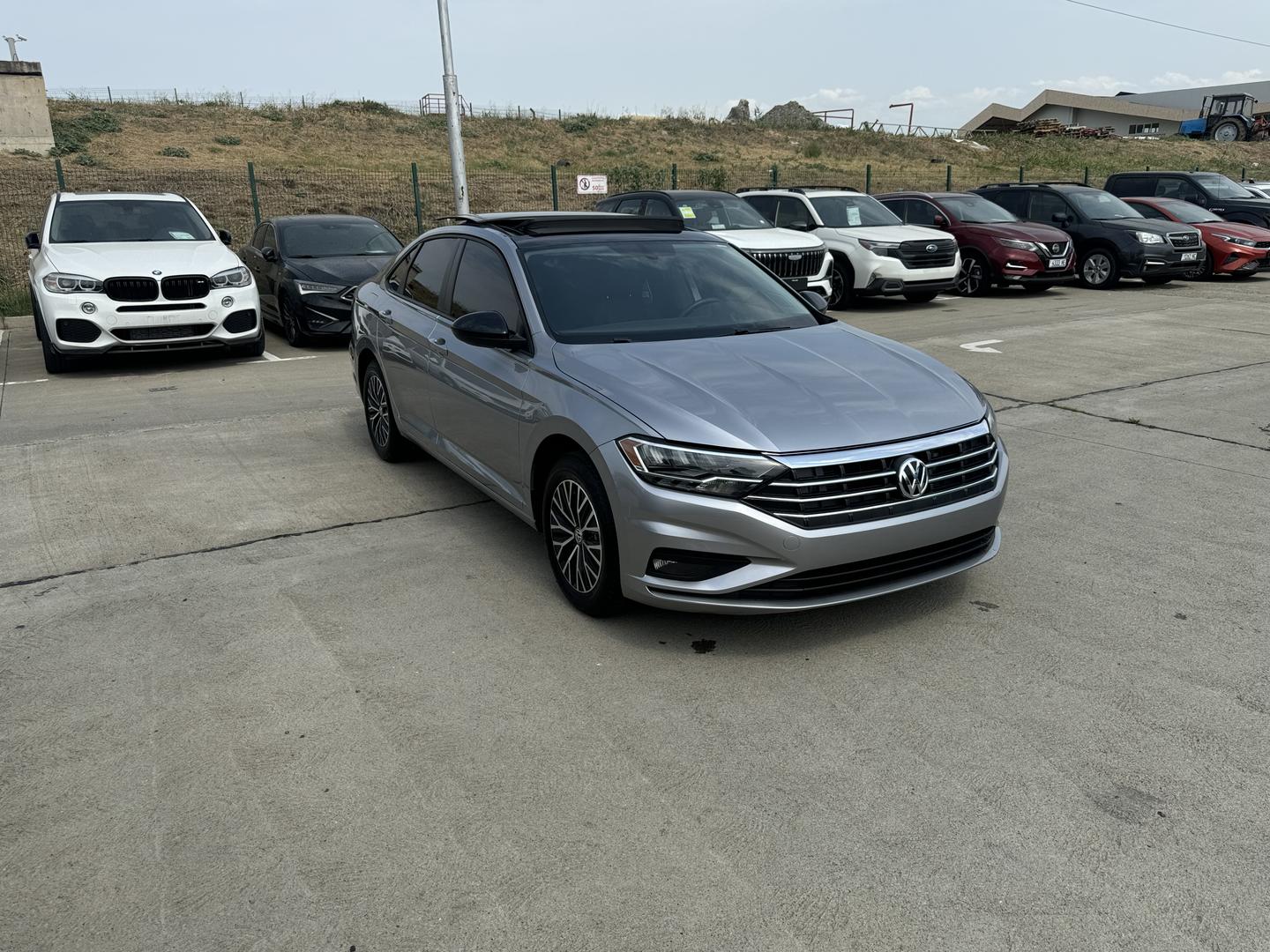 Volkswagen Jetta 2021 — photo 2