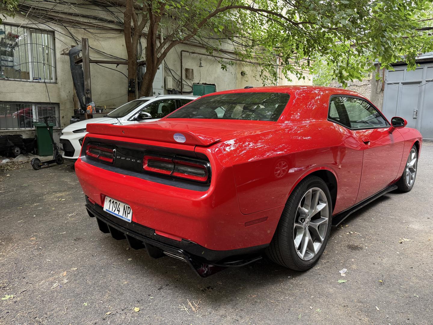 Dodge Challenger 2022 — photo 2