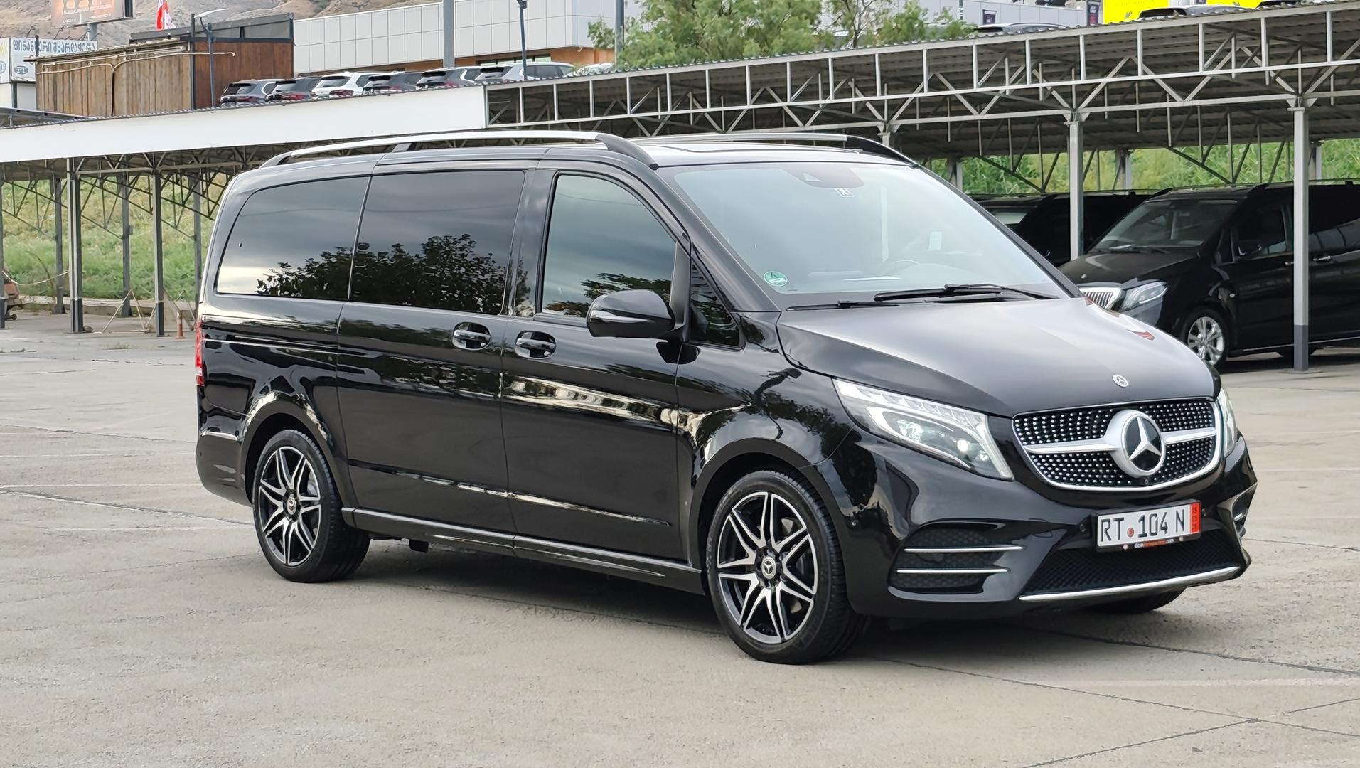 Mercedes-Benz V300