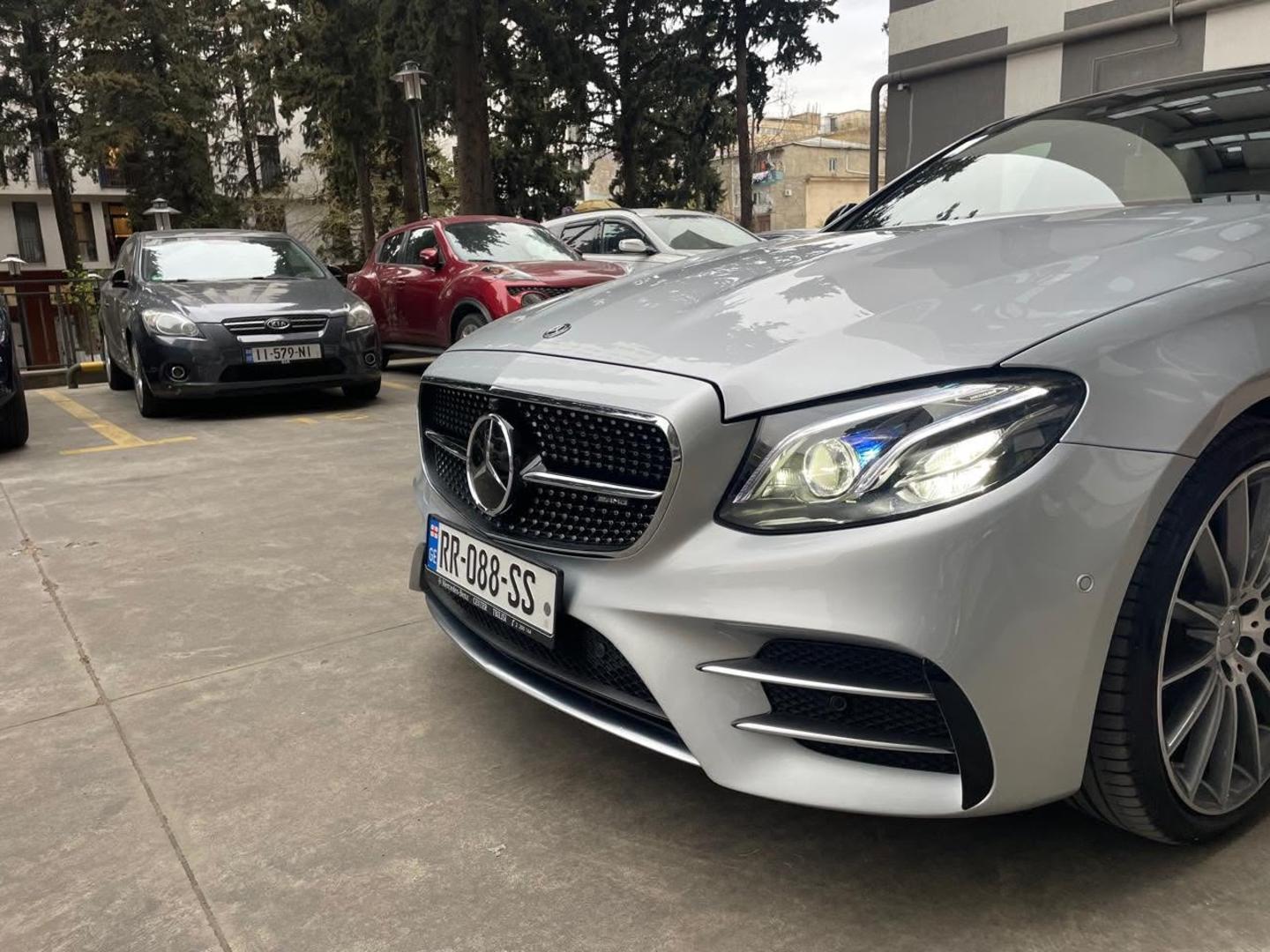 Mercedes-Benz E 63 AMG 2019 — photo 2