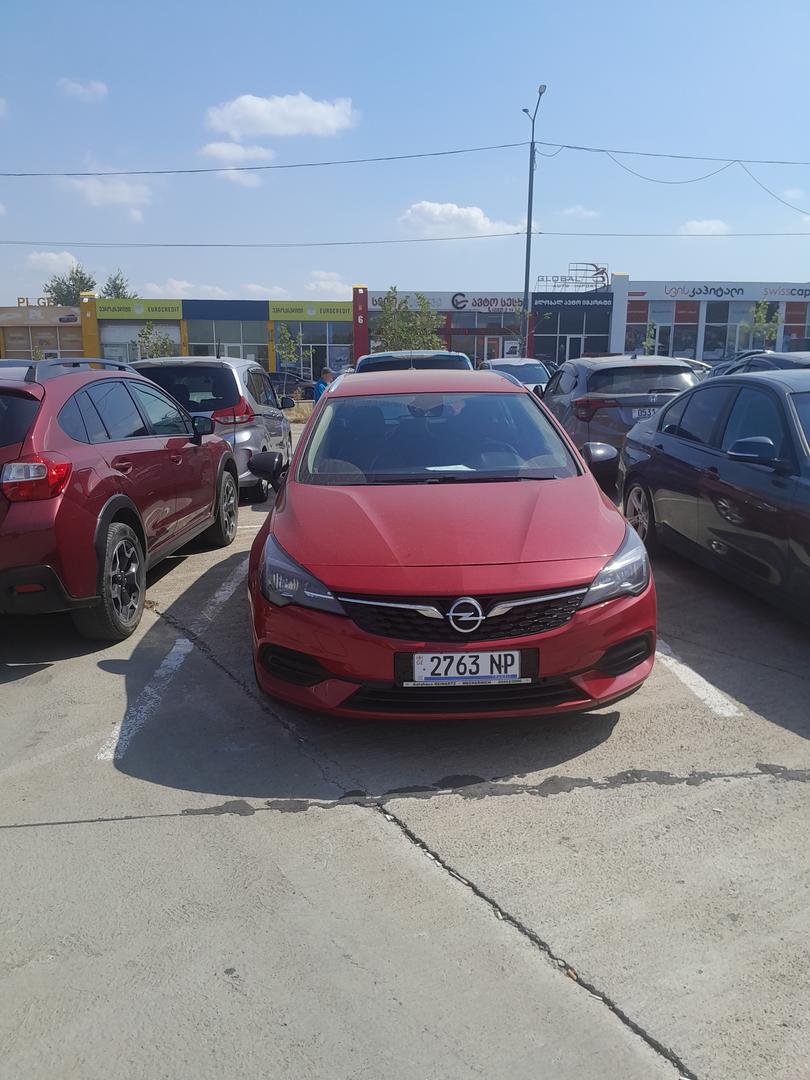 Opel Astra 2021 — photo 2