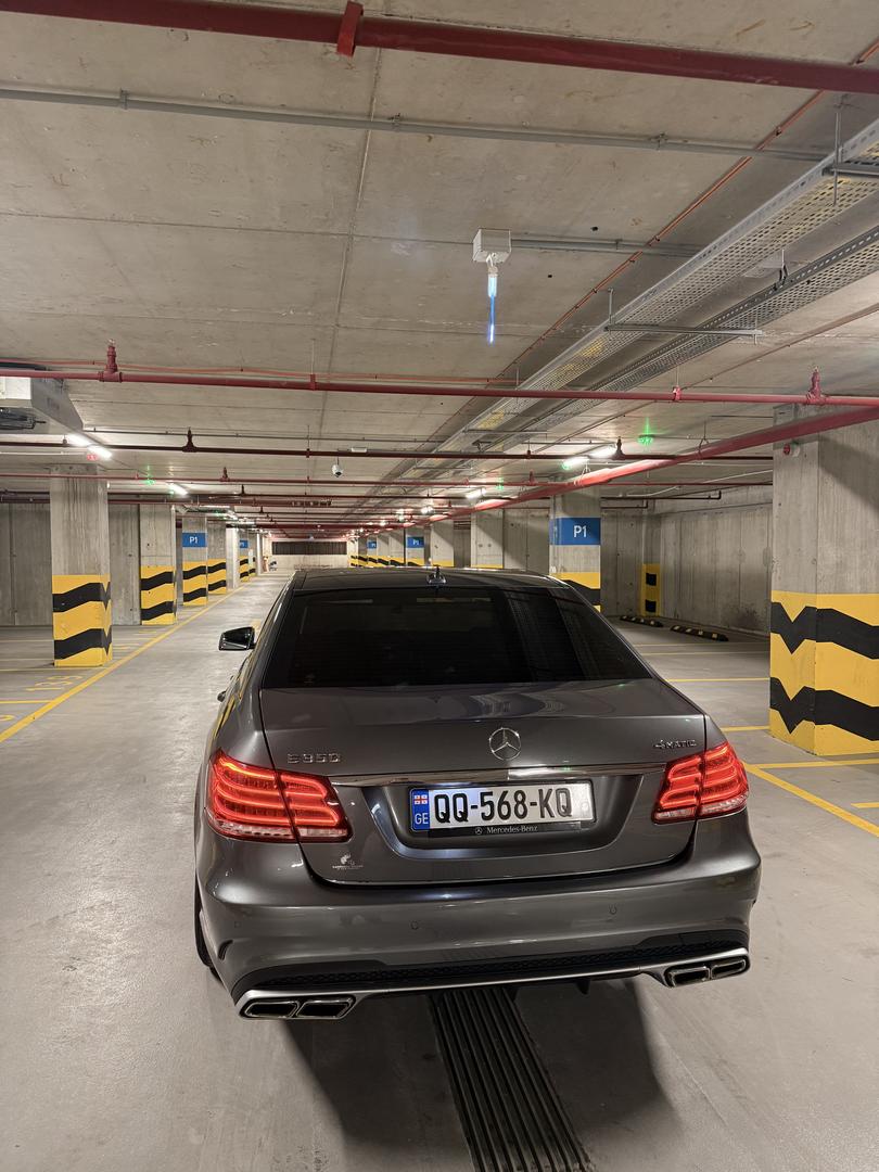 Mercedes-Benz E 350 2015 — photo 2