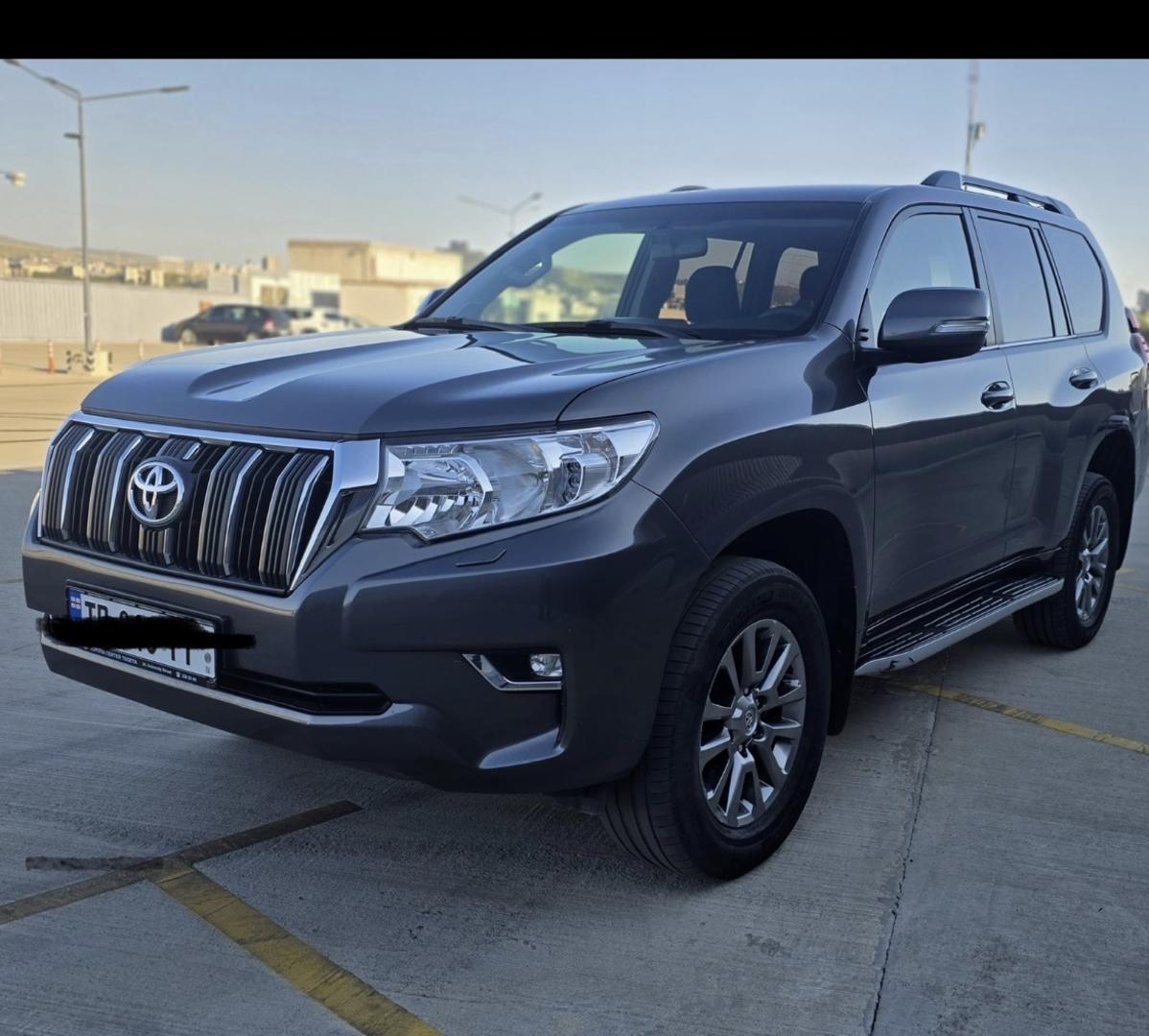 Toyota Land Cruiser Prado 2017 — photo 2