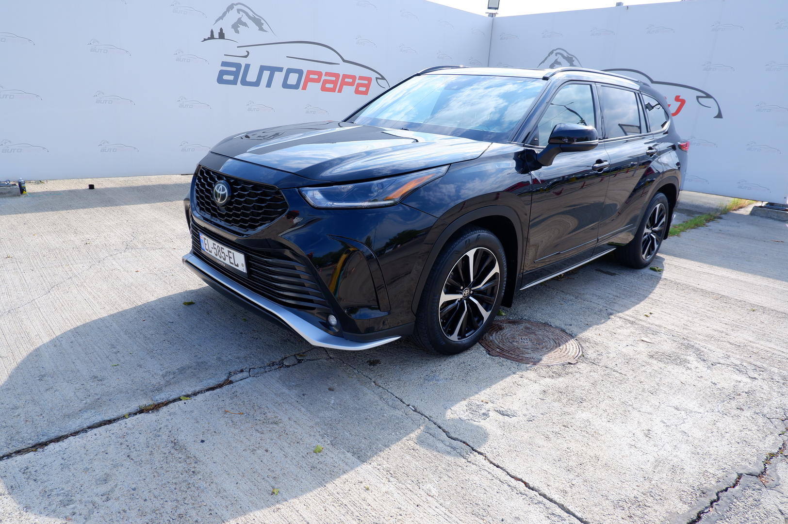 Toyota Highlander 2021 — photo 2