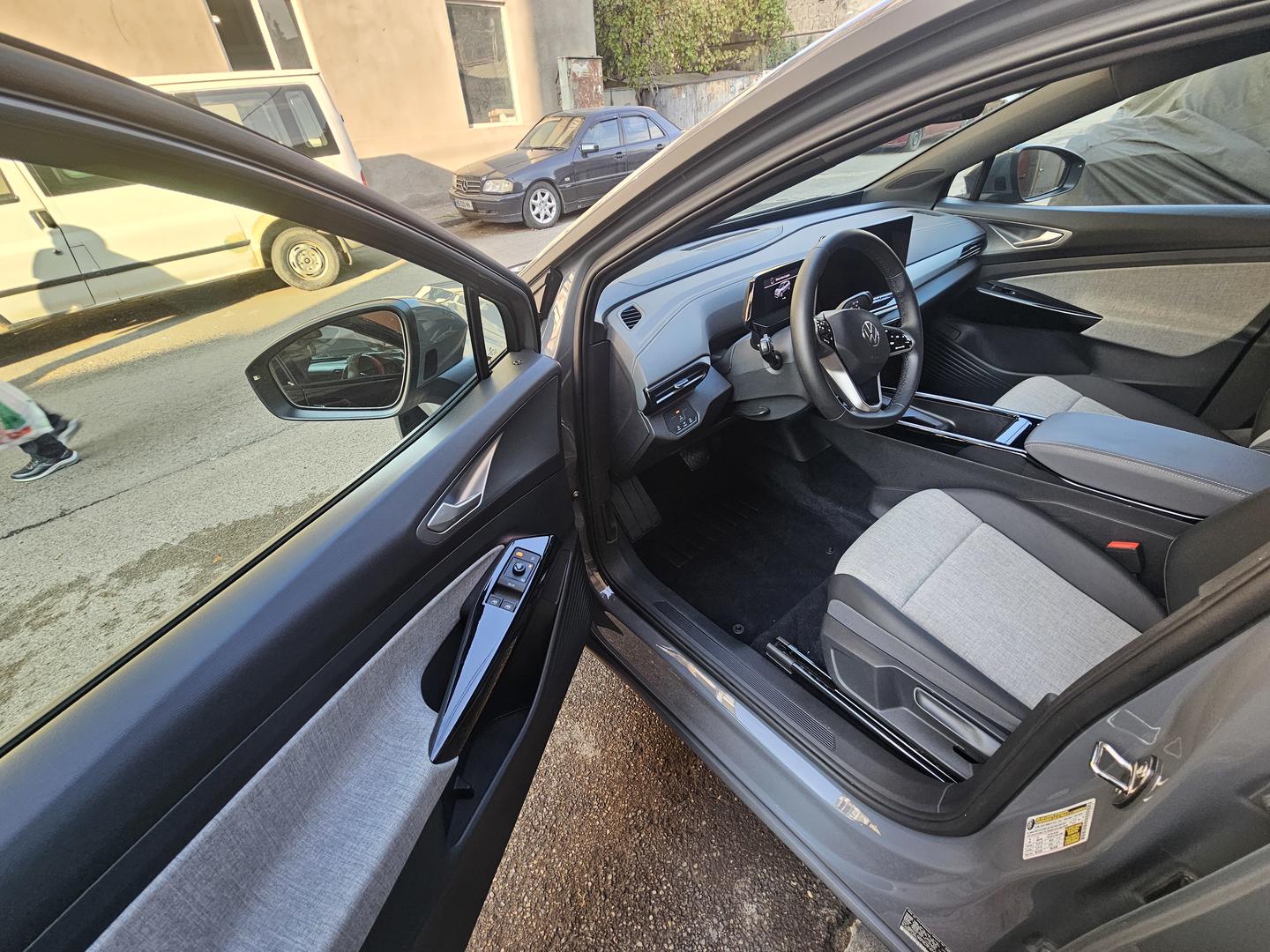 Volkswagen ID.4 Pro 2025 — photo 2