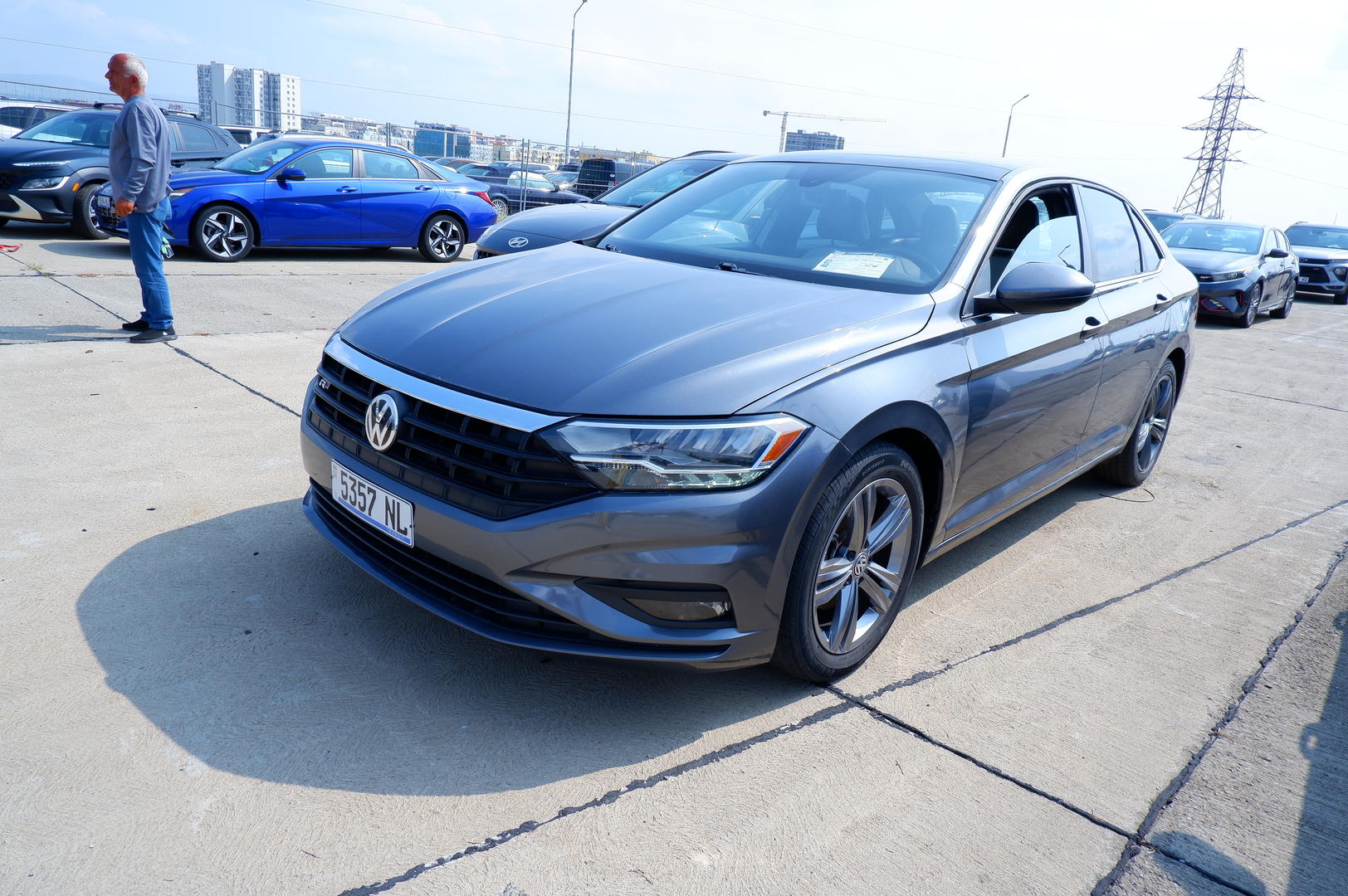 Volkswagen Jetta 2021 — photo 2
