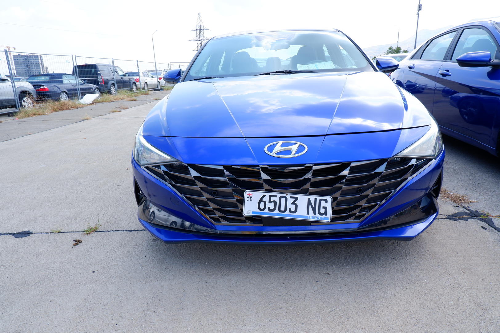 Hyundai Elantra 2022 — photo 2