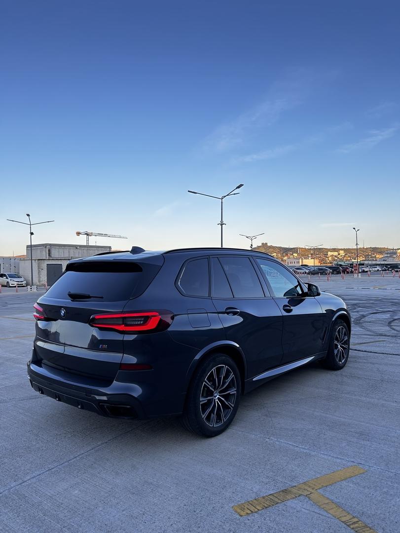 BMW X5 2021 — photo 2