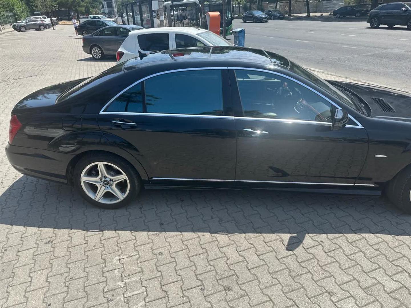 Mercedes-Benz S 550 2013 — photo 2