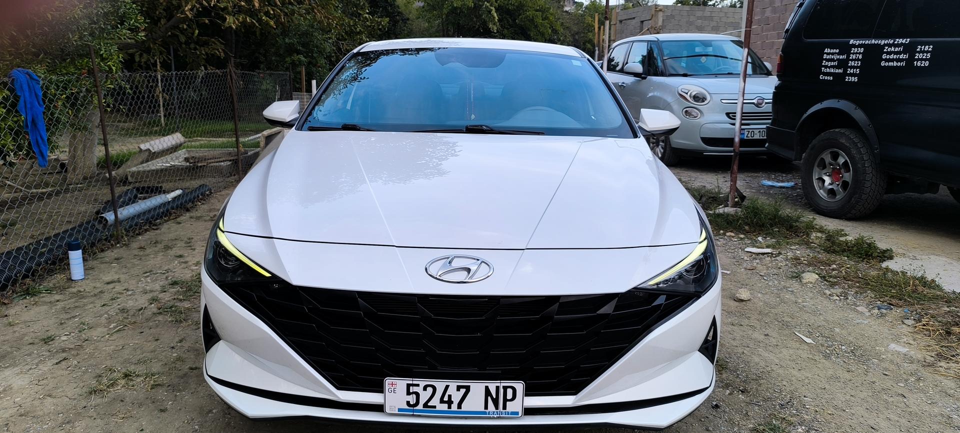 Hyundai Elantra 2022 — photo 2