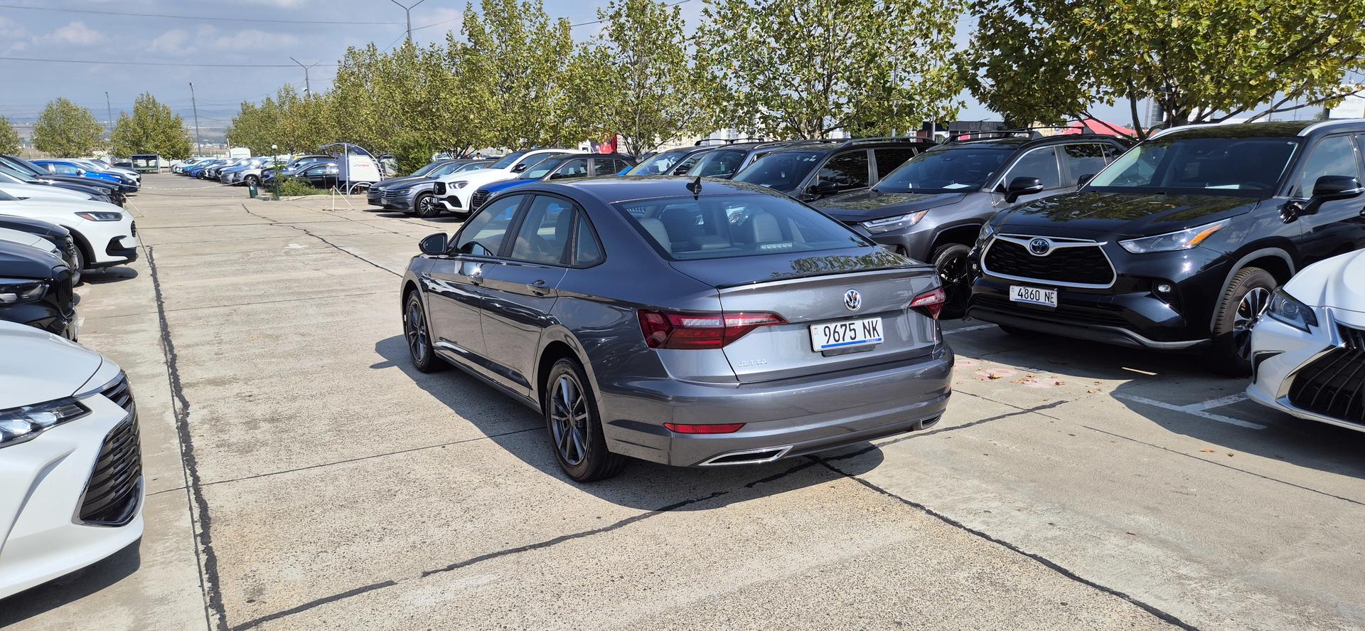 Volkswagen Jetta 2021 — photo 2
