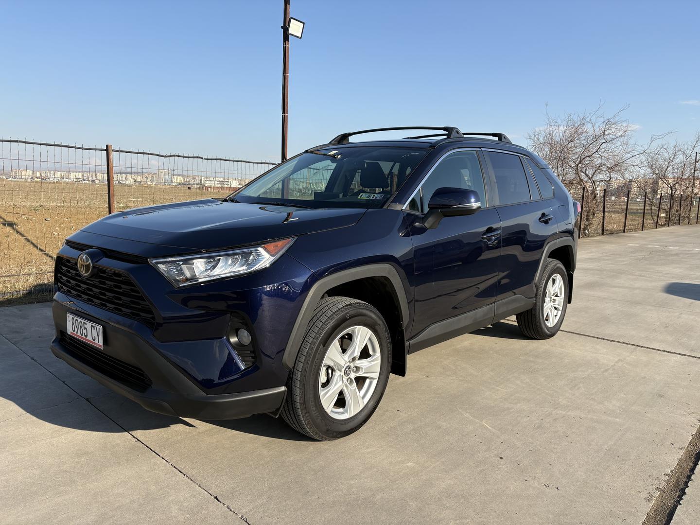 Toyota RAV4 2021 — photo 2