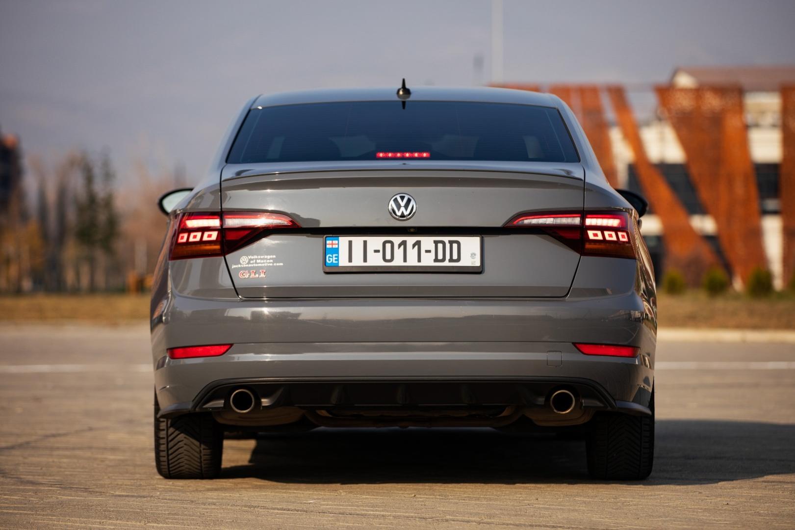 Volkswagen Jetta GLI