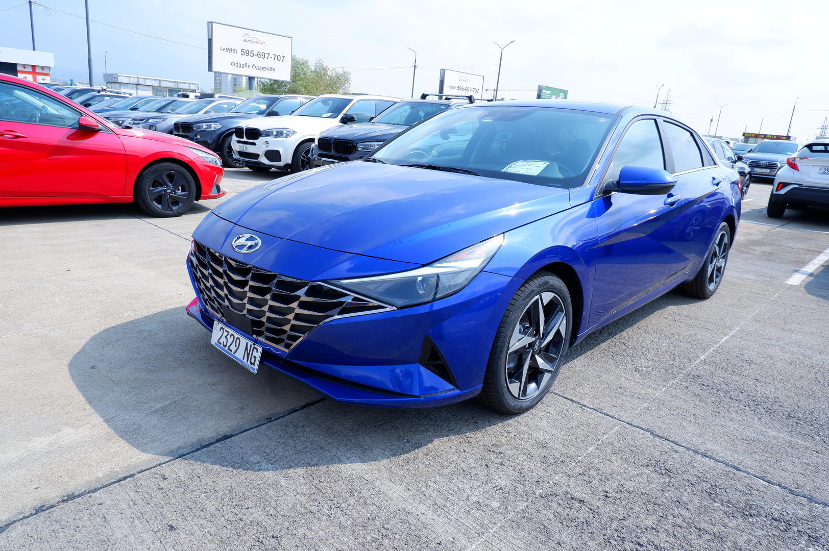 Hyundai Elantra 2023 — photo 2