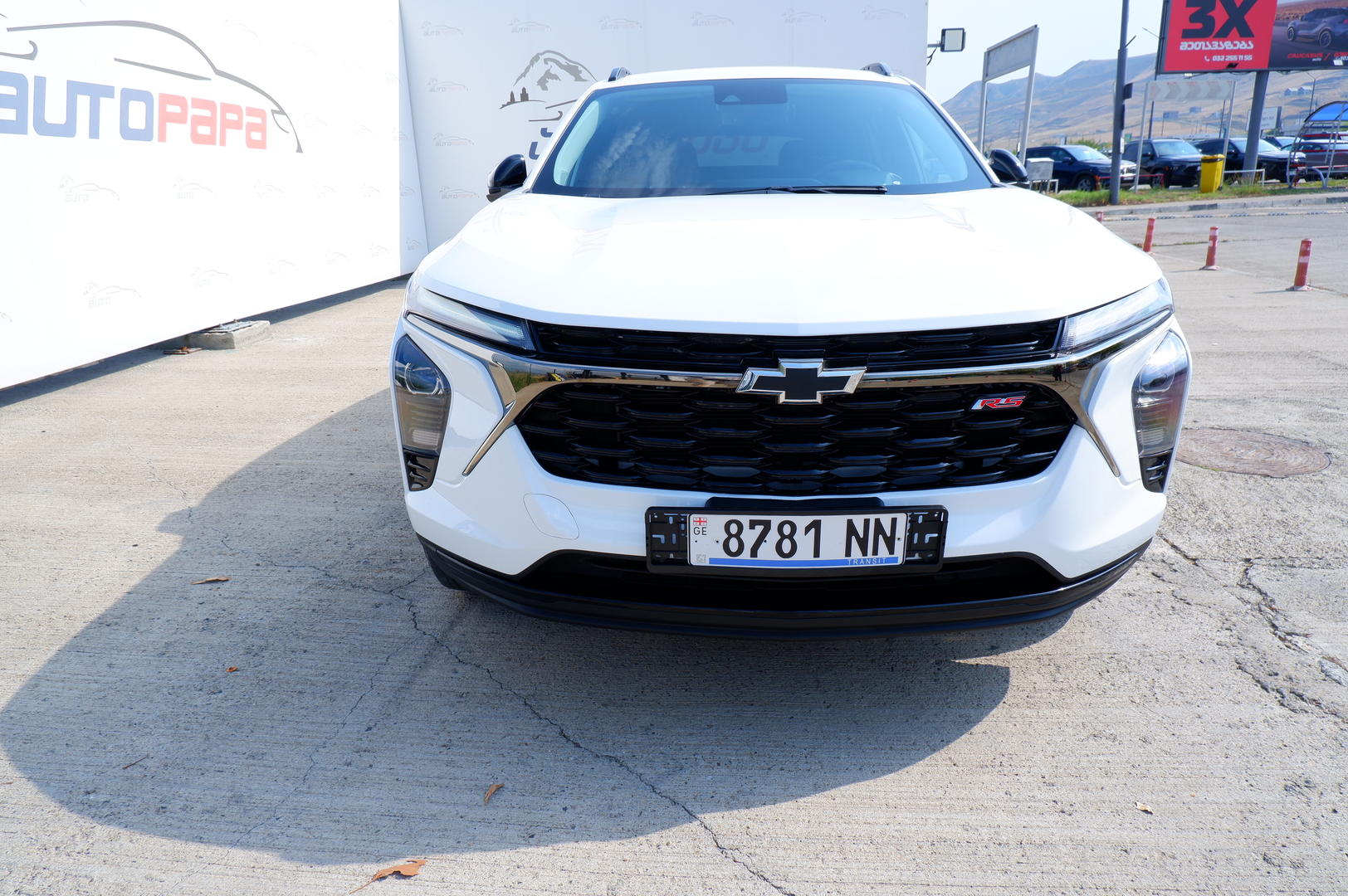 Chevrolet Trax 2023 — photo 2