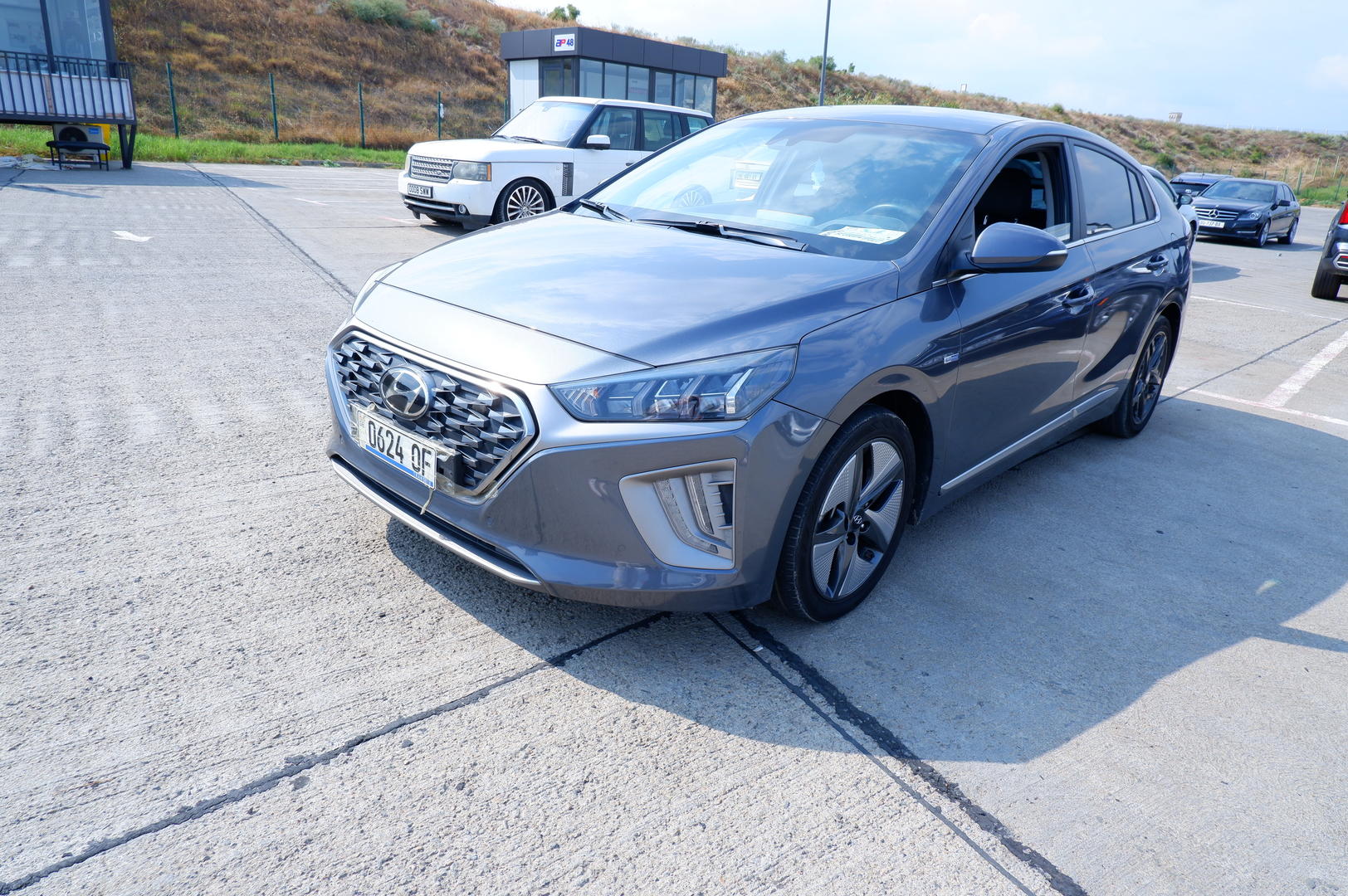 Hyundai Ioniq 2019 — photo 2