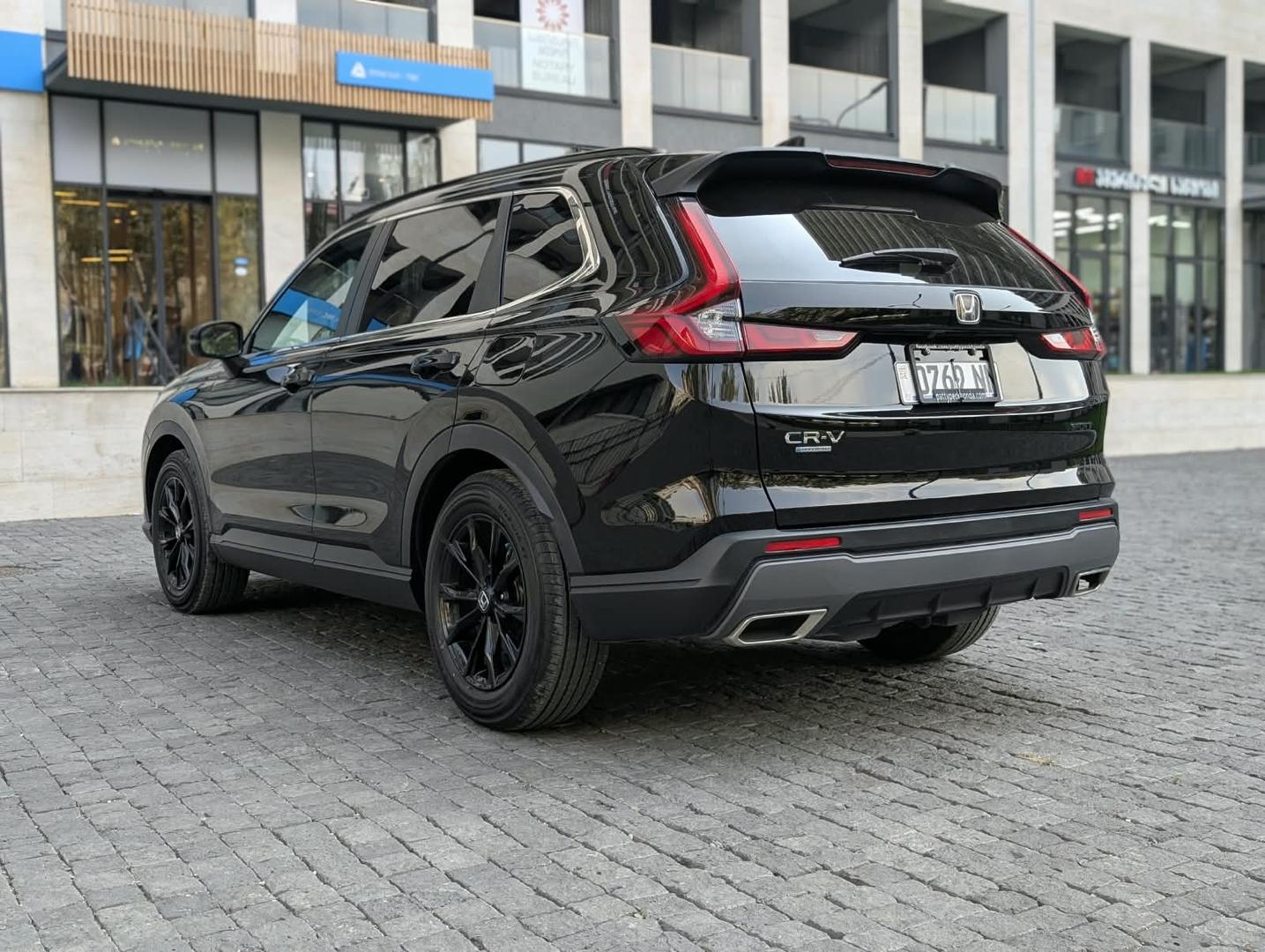 Honda CR-V 2023 — photo 2