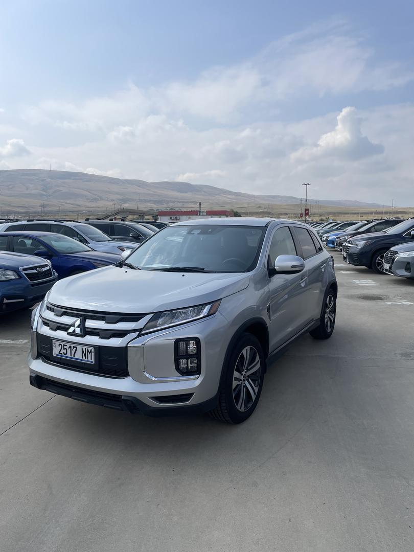 Mitsubishi Outlander Sport 2022 — photo 2