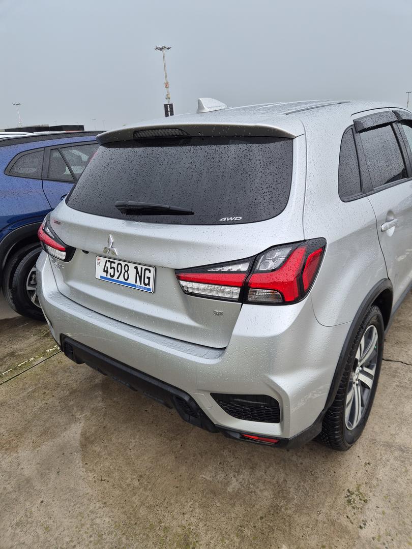 Mitsubishi Outlander Sport 2022 — photo 2