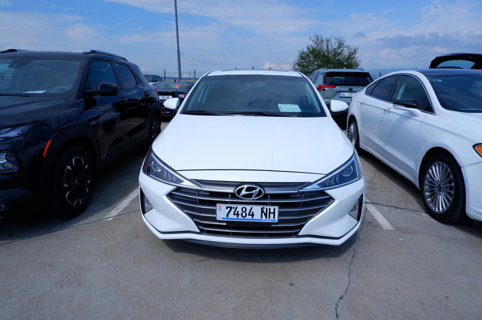Hyundai Elantra 2020 — photo 2