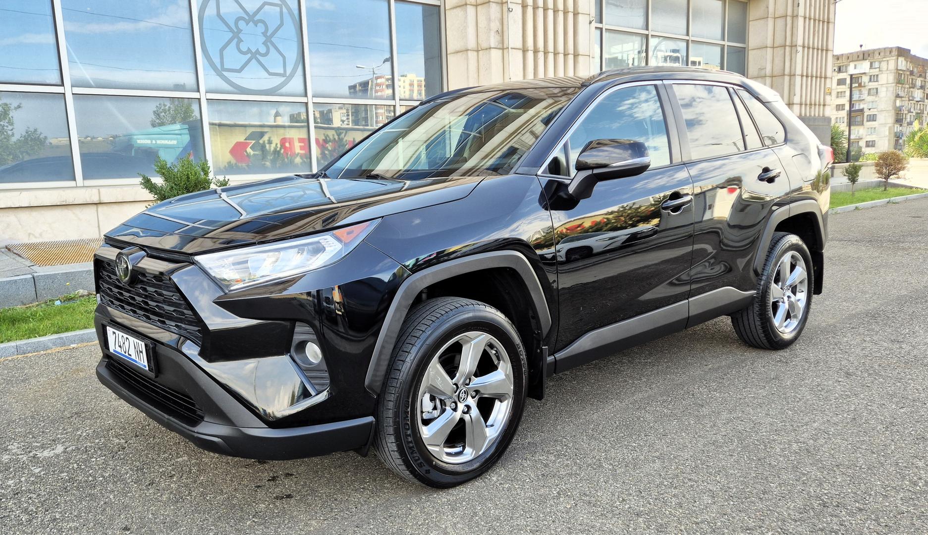 Toyota RAV4 2020 — photo 2