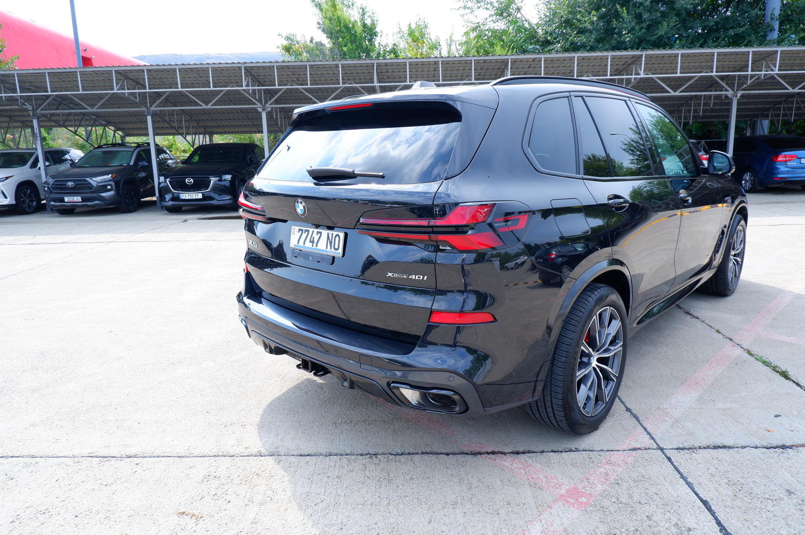 BMW X5 2025 — photo 2